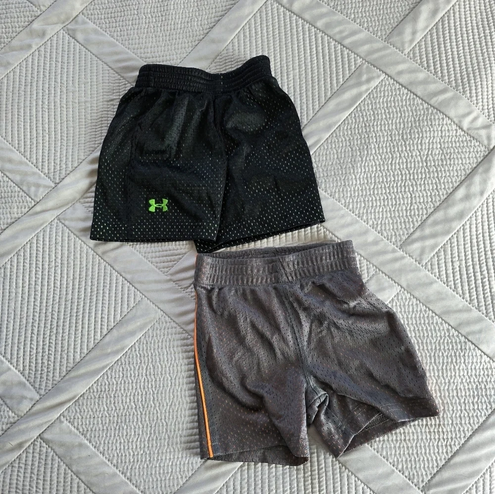 🔥5 FOR $25🔥2 Pair Bundle 12M Baby Boy Shorts Under Armour & Jumping Beans